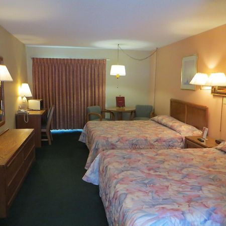 Starlite Budget Inn แมคคินอซิตี้ ภายนอก รูปภาพ